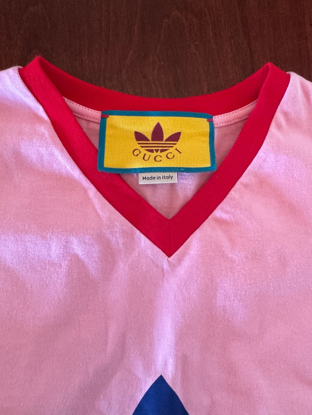 Gucci x Adidas Originals Logo Geometric Print Pink Crop T-Shirt - Picture 6 of 8